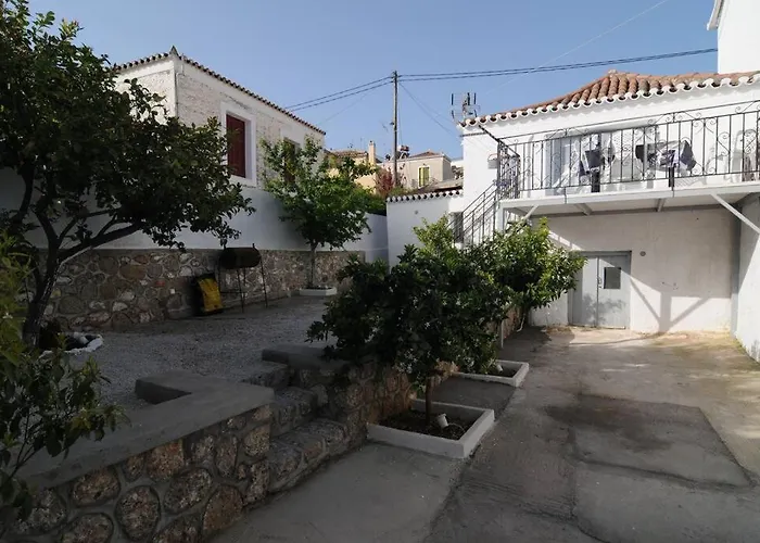 Lovely Quiet House With Garden